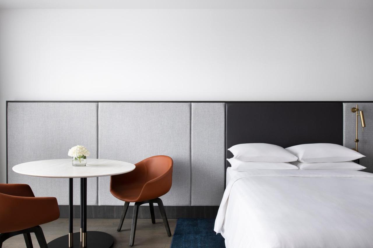 เมลเบิร์น แมริออท โฮเทล ด็อกแลนด์ส Hotel ภายนอก รูปภาพ A room at the Hotel Americano