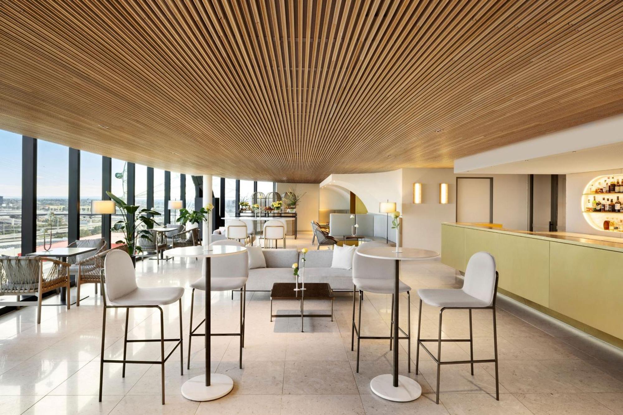 เมลเบิร์น แมริออท โฮเทล ด็อกแลนด์ส Hotel ภายนอก รูปภาพ Club Lounge at the airport
